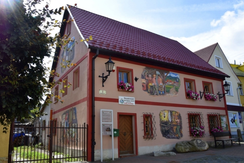Zbiórka pieniędzy uratowała przed zamknięciem Dom Tradycji w Kowarach - fot: Dom Tradycji Miasta Kowary