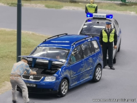 Bezpieczeństwo dziecka. A mówią o nich ulubione maskotki maluchów – Komisarz Lew i Bodek z Kolejkowa - 0