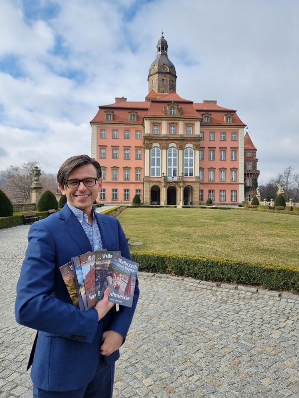 Sześć dzielnic stało się tematem mini-przewodników po Wałbrzychu - fot. Bartosz Szarafin