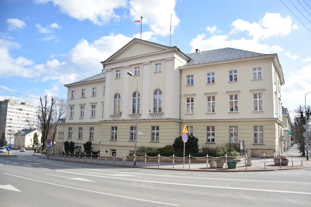 Kłodzko: Są pieniądze na pokrycie kosztów związanych z uchodźcami - fot. Starostwo Powiatowe w Kłodzku
