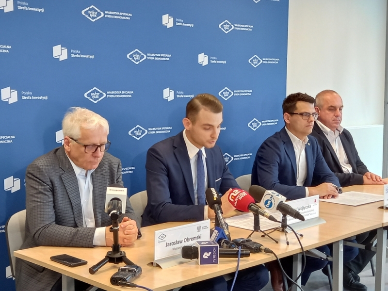 Wojewoda dolnośląski: coraz mniej uchodźców w punktach przygotowanych przez samorządy - fot. RW