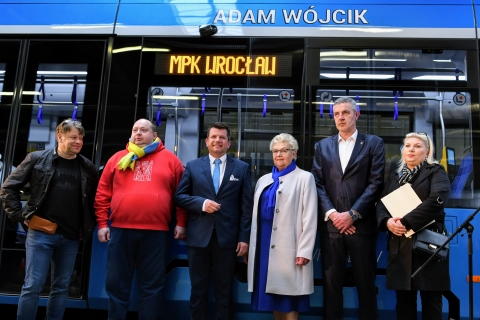 Tramwaj im. Adama Wójcika już wkrótce wyruszy na wrocławskie ulice - 1
