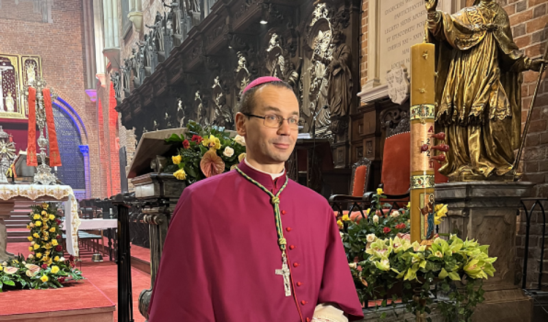  Najmłodszy  biskup  rzymskokatolicki  na świecie - fot: Joanna Jaros