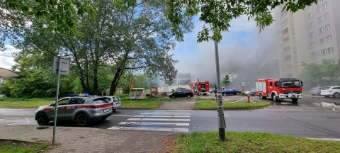 Płoną kontenery przy ul. Bajana - 1 osoba poszkodowana [DUŻO ZDJĘĆ] - 12