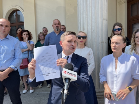 Mieszkańcy podwrocławskich gmin nie zgadzają się na żaden wariant Kolei Dużych Prędkości [ZDJĘCIA] - 0
