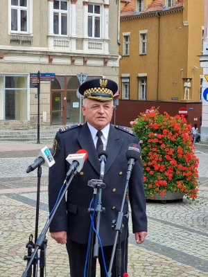 Wałbrzych stawia na elektryki - Straż Miejska z nowym, ekologicznym pojazdem - 1