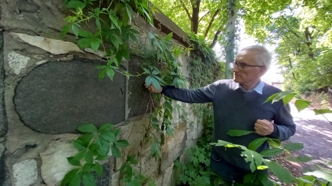 Mur z nagrobków. Historyczny depozyt dla przyszłych pokoleń, czy wstydliwa historia miasta? - 1