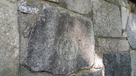 Mur z nagrobków. Historyczny depozyt dla przyszłych pokoleń, czy wstydliwa historia miasta? - 10