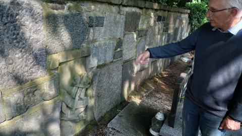 Mur z nagrobków. Historyczny depozyt dla przyszłych pokoleń, czy wstydliwa historia miasta? - 13