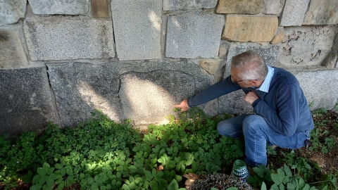 Mur z nagrobków. Historyczny depozyt dla przyszłych pokoleń, czy wstydliwa historia miasta? - 8