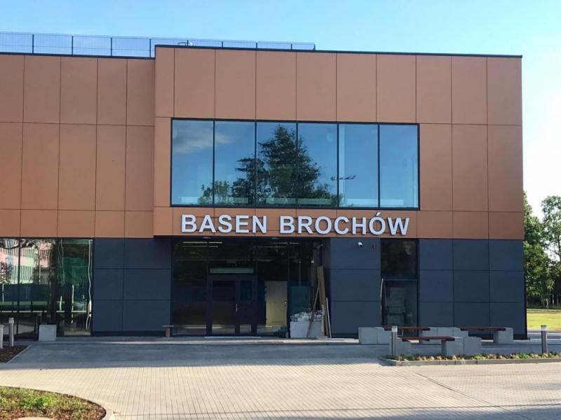 Basen na Brochowie gotowy. Otwarcie pod koniec czerwca - fot. Dominik Kłosowski