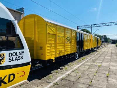 Wagony rowerowe pojawiły się na trasie z Wrocławia do Świdnicy