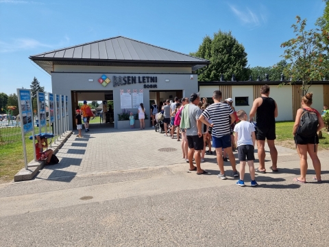 Świdnica: Otwarto basen letni [ZOBACZ] - 20