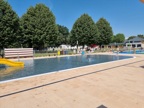 Świdnica: Otwarto basen letni [ZOBACZ] - 28