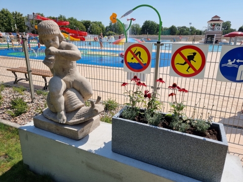 Świdnica: Otwarto basen letni [ZOBACZ] - 30