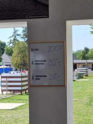 Świdnica: Otwarto basen letni [ZOBACZ] - 8