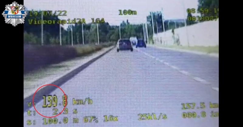 Jechała 159 kilometrów na godzinę we Wrocławiu. Zatrzymano jej prawo jazdy - fot. Policja