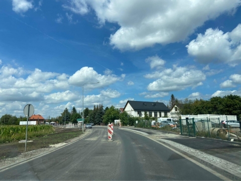 Co dalej z drogą w podwrocławskich Radomierzycach? [FOTO] - 2