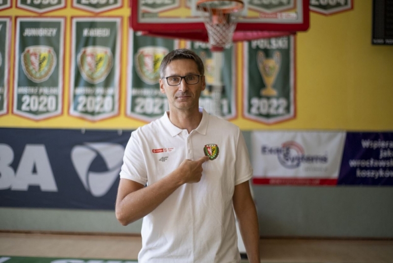 Zoran Čarapić dołącza do sztabu koszykarskiego Śląska - fot. wks-slask.eu