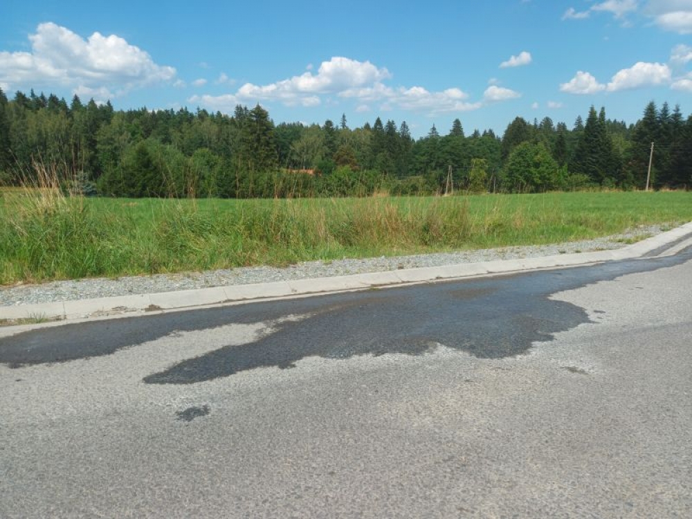 Przez lata była „drogą wstydu”, po remoncie nadal budzi emocje - (fot. Jarosław Wrona)