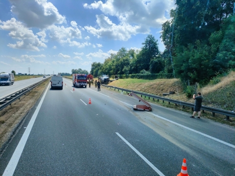Wiadukt nad A4 przejezdny. Ale nie dla wszystkich - 1