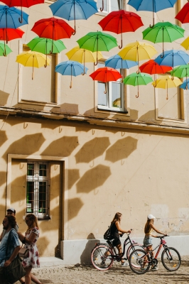 Niezły cyrk! W Oleśnicy weekend z kuglarzami, klownami i akrobatami - 3