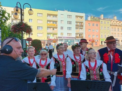 DRJ: Międzynarodowy Festiwal Folkloru w Strzegomiu [ZDJĘCIA] - 40