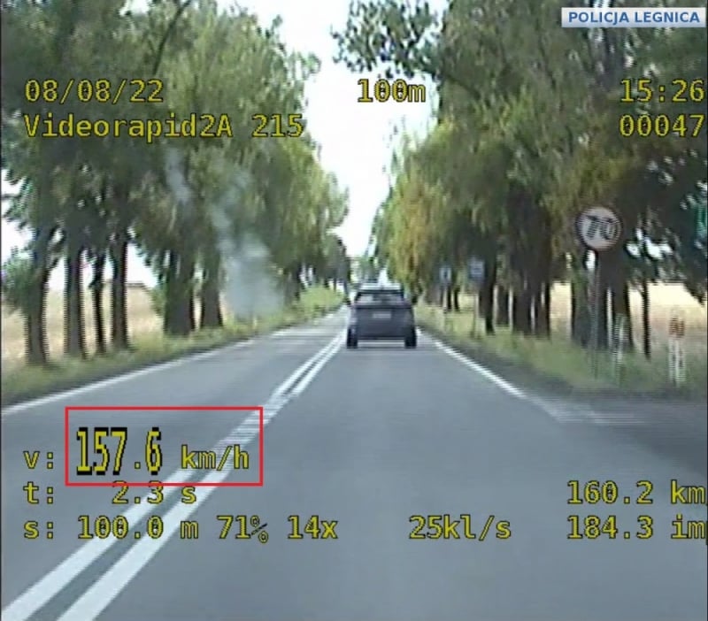 Jechał 157 km/h przy ograniczeniu do 70 km/h - fot. Policja Wrocław