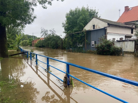 Dramat mieszkańców gminy Marcinowice. Trudna sytuacja także w okolicach Sobótki [ZDJĘCIA, OSTRZEŻENIE] - 10