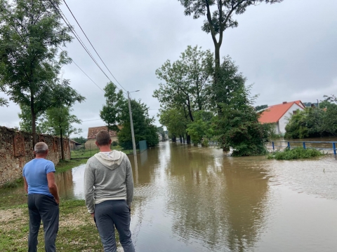 Dramat mieszkańców gminy Marcinowice. Trudna sytuacja także w okolicach Sobótki [ZDJĘCIA, OSTRZEŻENIE] - 14