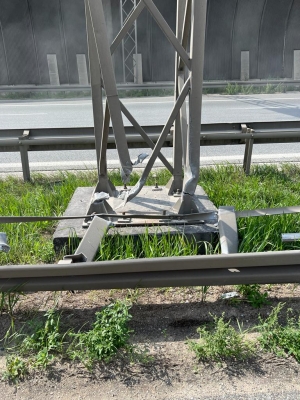 Wypadek ciężarówki na AOW. Są utrudnienia [ZDJĘCIA] - 3