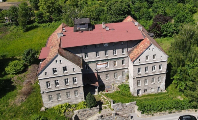 Nowe funkcje dla opustoszałych budynków w Wałbrzychu - fot: Arkadiusz Grudzień