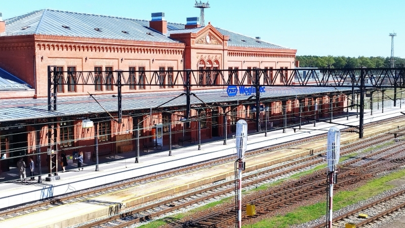 Koniec remontu dworca kolejowego w Węglińcu [ZDJĘCIA] - fot. Piotr Słowiński