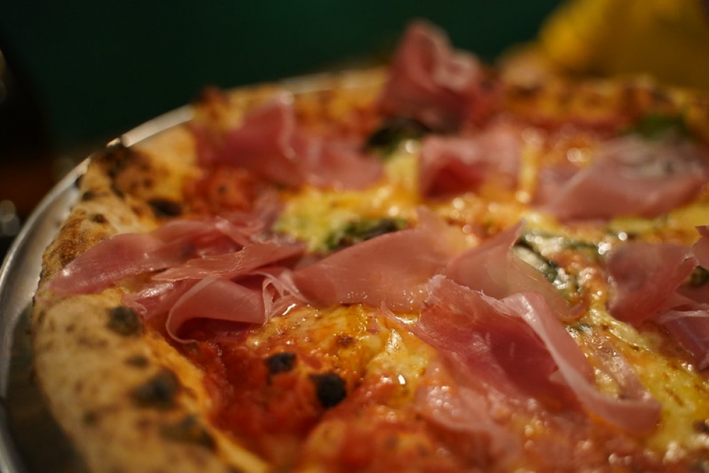 Dostarczał pizzę pod wpływem narkotyków. Po skuter przyjechał inny pracownik, też po narkotykach - zdjęcie ilustracyjne: Alpha/flickr.com (Creative Commons)