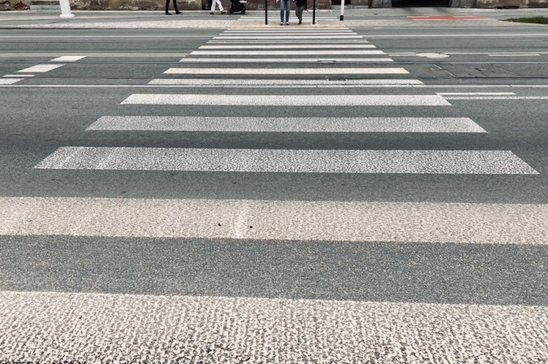 Wrocław: Przyszkolne „zebry” jeszcze nie w pełni gotowe - zdjęcie ilustracyjne; fot. Patrycja Dzwonkowska