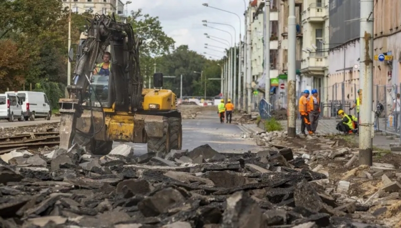 Ulica Pomorska już bez asfaltu - sprawdzamy na jakim etapie są prace remontowe [ZDJĘCIA] - fot. www.Wroclaw.pl