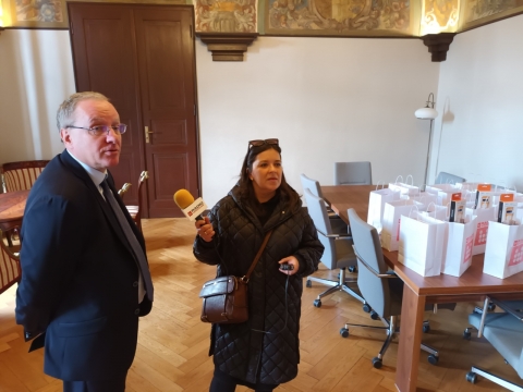 Studenci z Ukrainy otrzymali cyfrowe radioodbiorniki od Radia Wrocław - 2