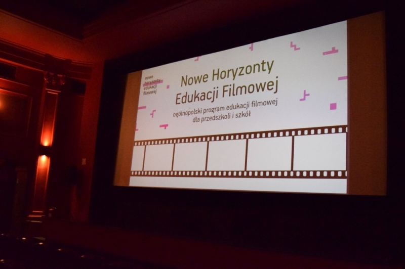 Zamiast zajęć w ławce szkolnej wygodny kinowy fotel - https://www.facebook.com/NoweHoryzontyEdukacjiFilmowej