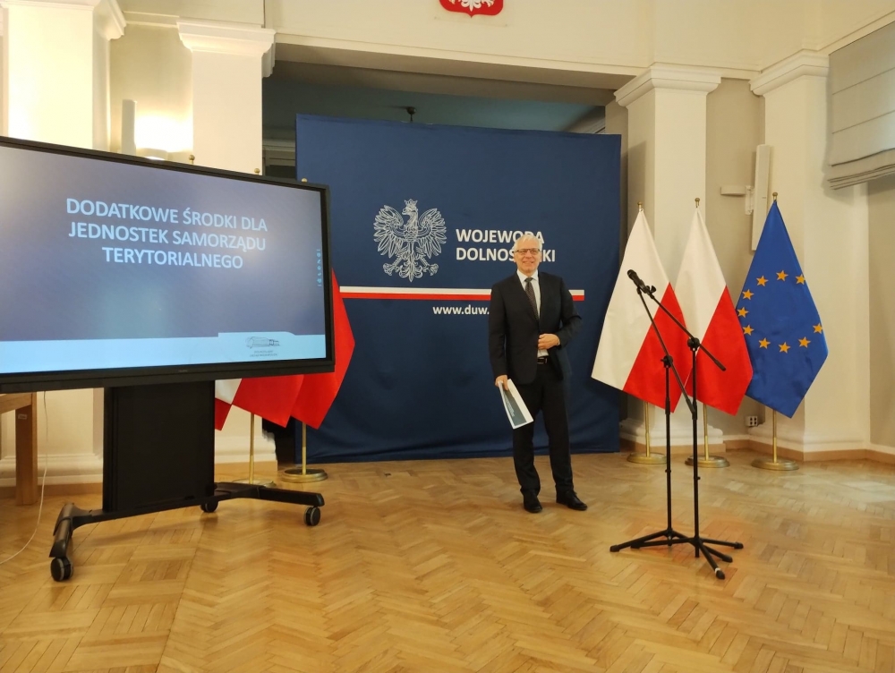 Potężne wsparcie finansowe dla dolnośląskich samorządów - fot. Jakub Ciołko