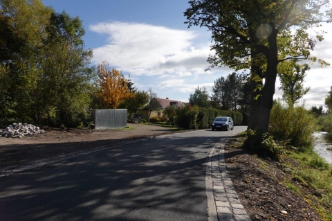 Droga nowa, ale problemy stare. Mieszkańcy Krzeszowa skarżą się remont - 3
