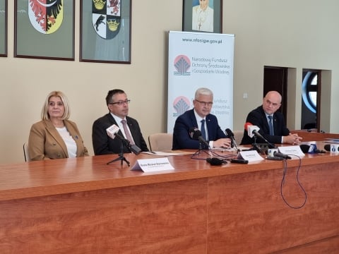 Duże pieniądze na komunikację zbiorową na Dolnym Śląsku [ZDJĘCIA] - 1