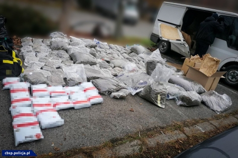 Polskie i czeskie służby rozbiły gang zajmujący się przemytem narkotyków - 7