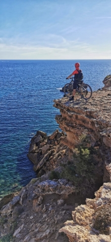 Ostre Koło: Ibiza na rowerze