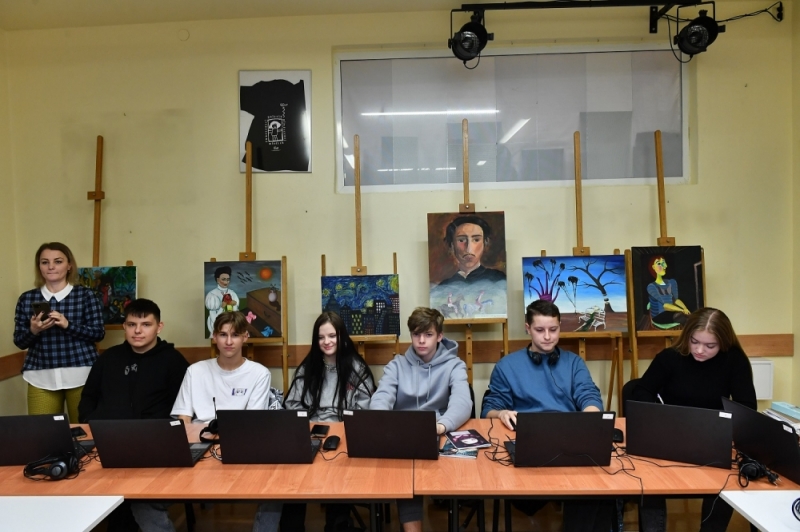 Otwarto pięć Centrów Nauki Zdalnej dla ukraińskich uczniów - fot. UM Wrocław