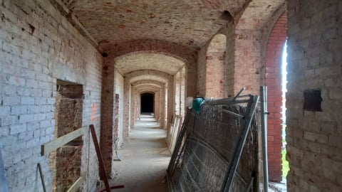 To ostatni nieodremontowany budynek posowieckich koszar w Legnicy [ZDJĘCIA] - 5
