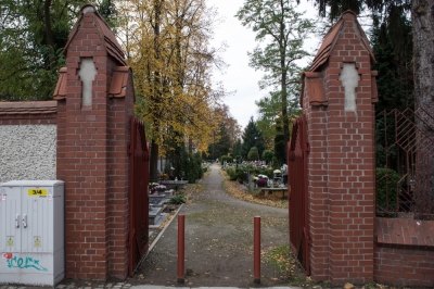 Wrocławskie cmentarze pękają w szwach. Miasto chce budowy nowej nekropolii