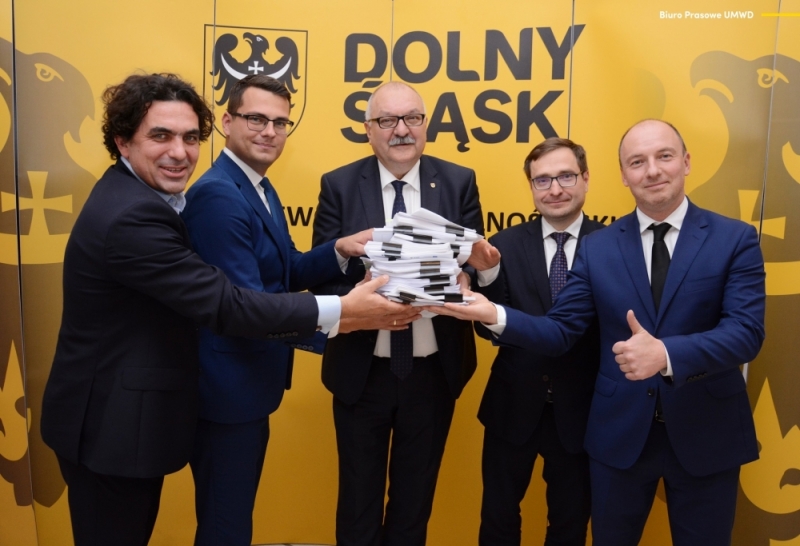 Dolny Śląsk negocjuje Fundusze Unijne dla regionu - fot: UMWD
