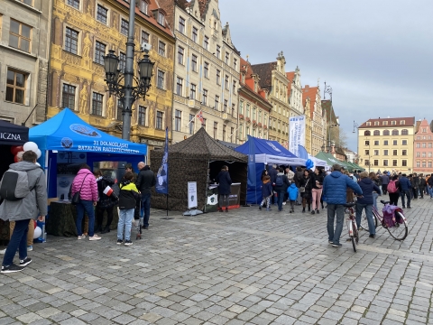 Uroczysty apel wojskowy w centrum Wrocławia - 1