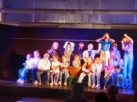 Legendarny teatr dziecięcy Trele Morele wraca na scenę - 0