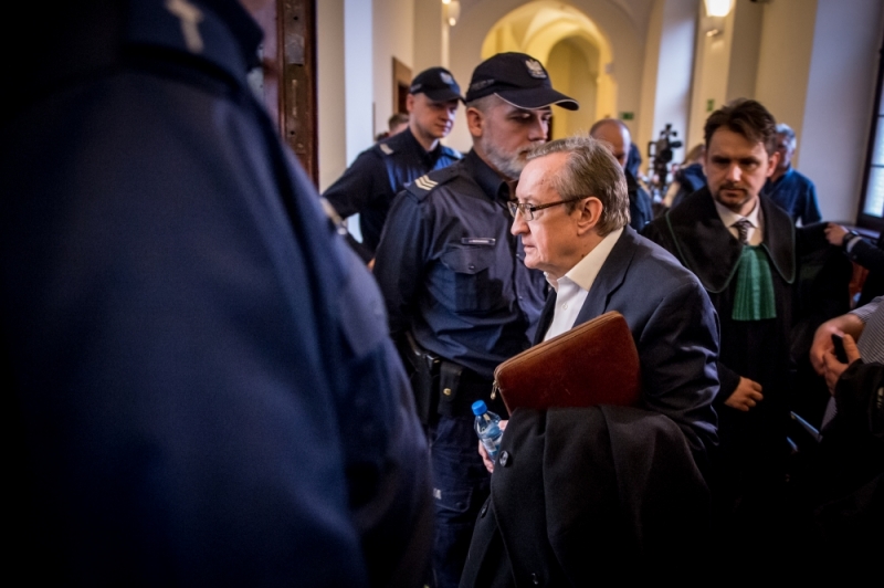 Ostateczna kara dla b. senatora Józefa Piniora w sprawie korupcyjnej - fot. RW